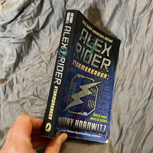 Alex Rider Stormbreaker Book - Picture 3 of 6